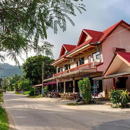 Baan Kai Hostel Baan Khai Zewnętrze zdjęcie