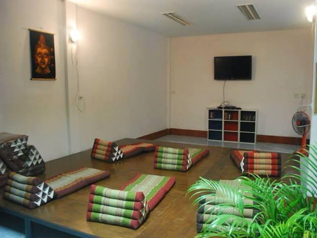 Baan Kai Hostel Baan Khai Zewnętrze zdjęcie