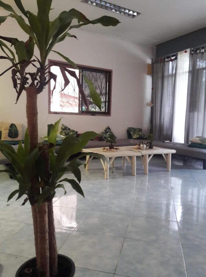 Baan Kai Hostel Baan Khai Zewnętrze zdjęcie